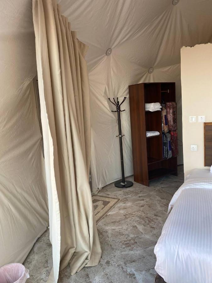 ホテル Omar Ali Luxury Camp ワディ ・ラム エクステリア 写真