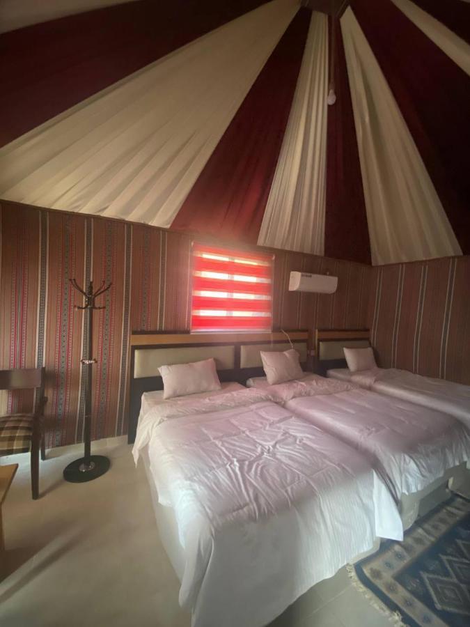 ホテル Omar Ali Luxury Camp ワディ ・ラム エクステリア 写真