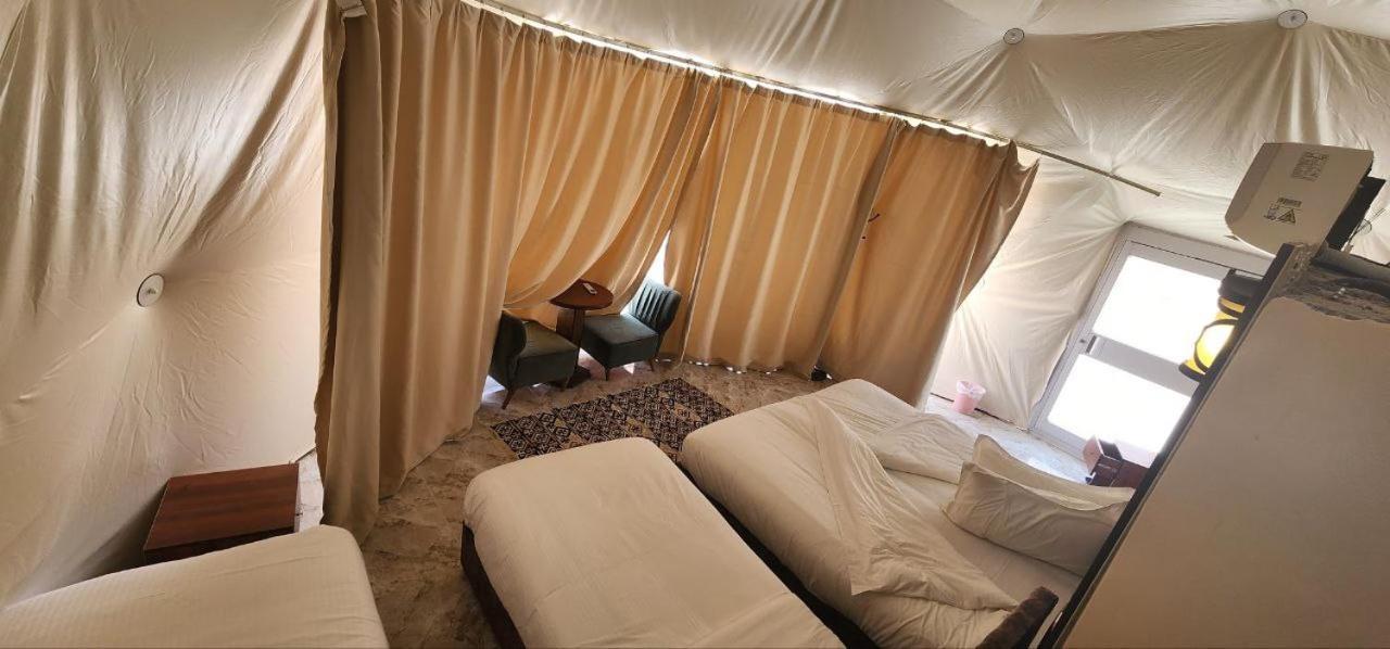 ホテル Omar Ali Luxury Camp ワディ ・ラム エクステリア 写真